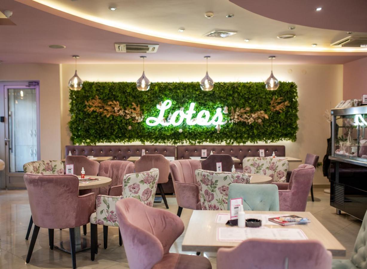 Garni Hotel Lotos Ni Exteriör bild