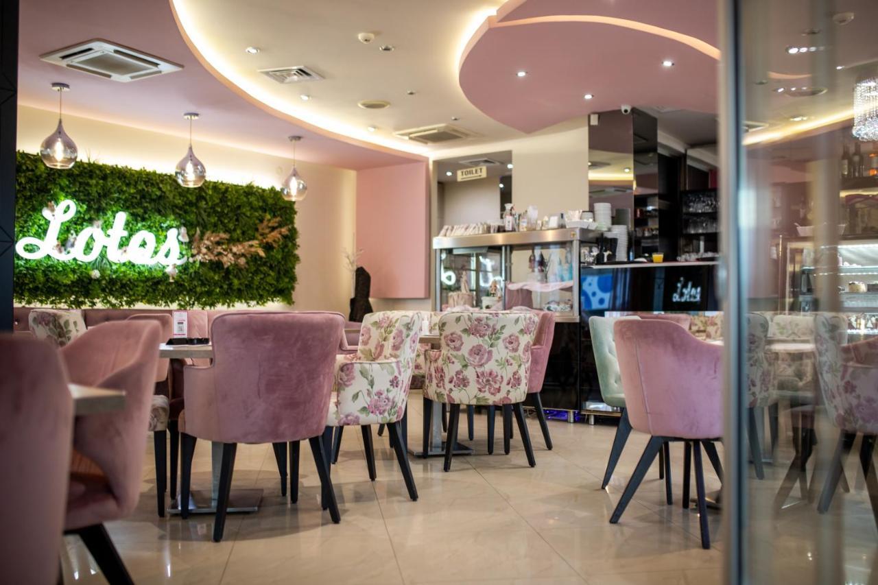 Garni Hotel Lotos Ni Exteriör bild