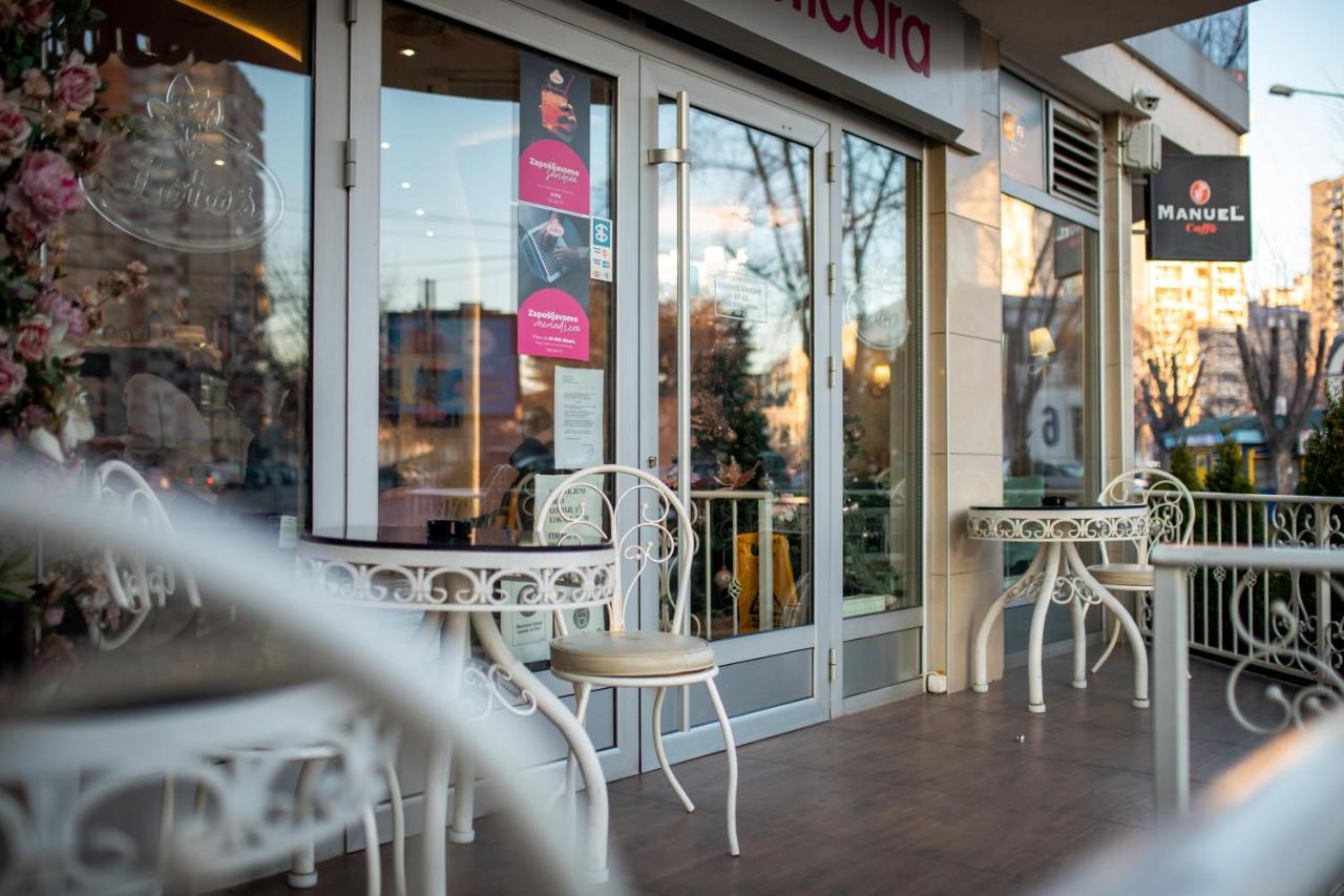 Garni Hotel Lotos Ni Exteriör bild