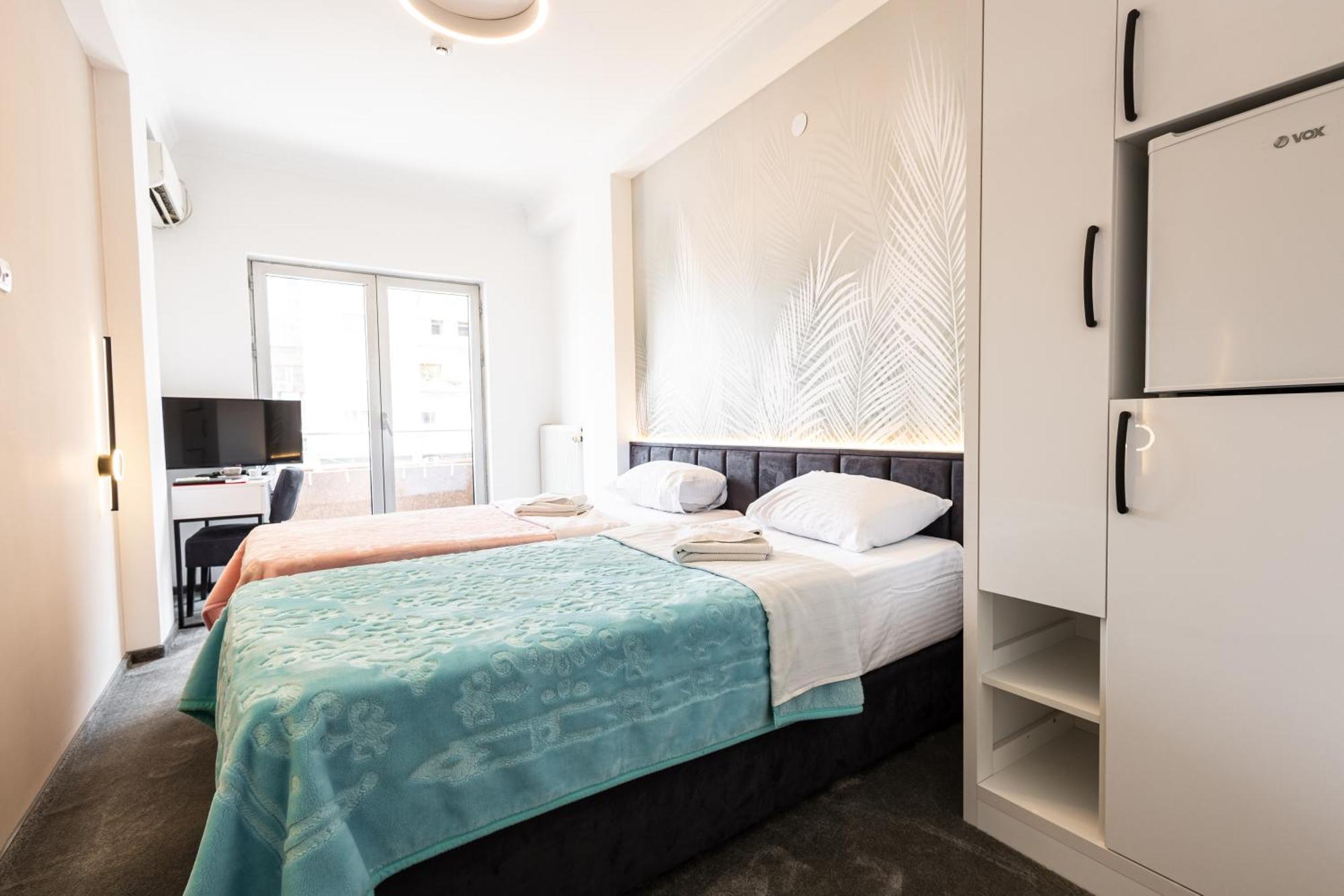 Garni Hotel Lotos Ni Exteriör bild
