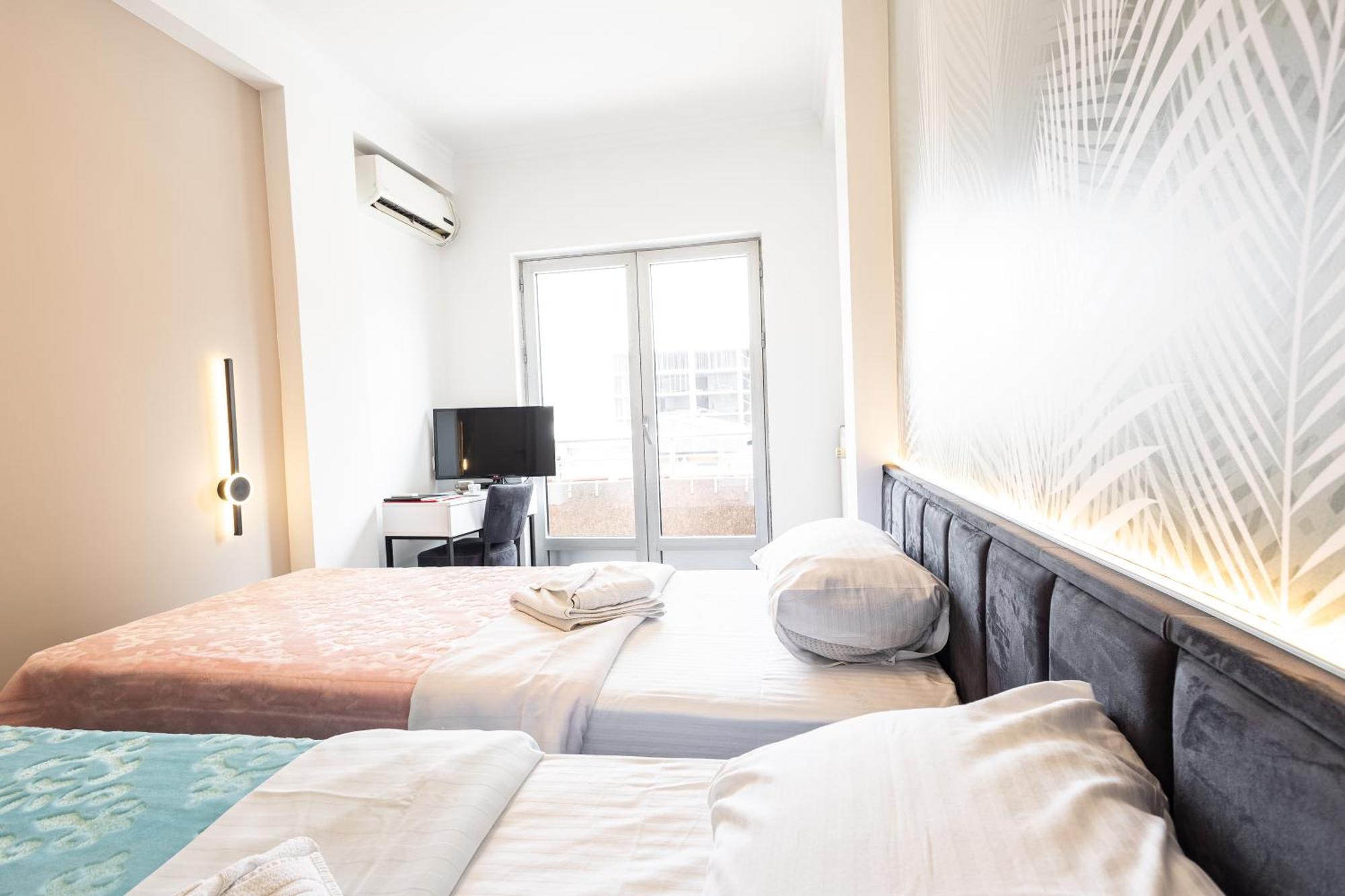 Garni Hotel Lotos Ni Exteriör bild