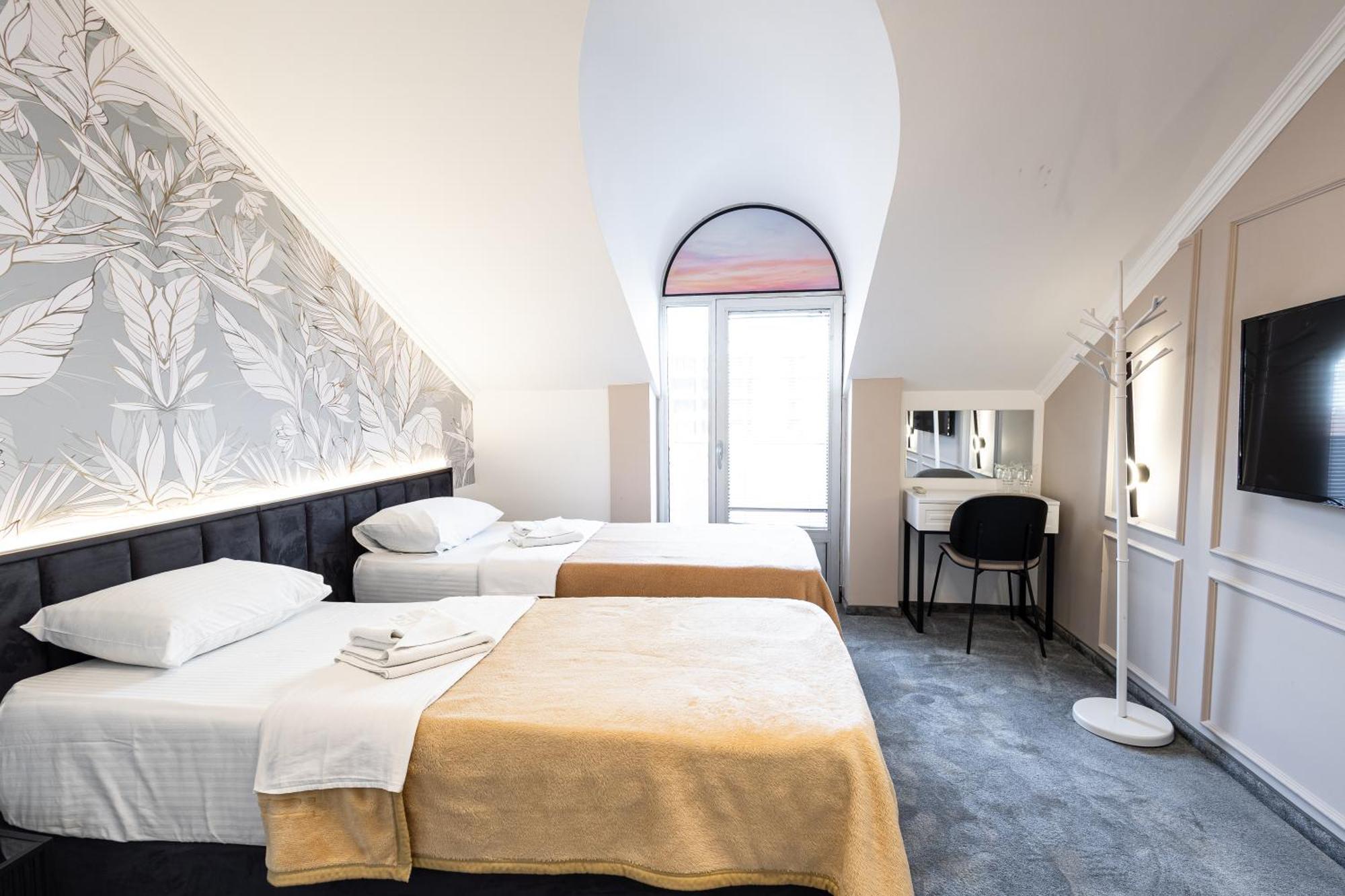 Garni Hotel Lotos Ni Exteriör bild