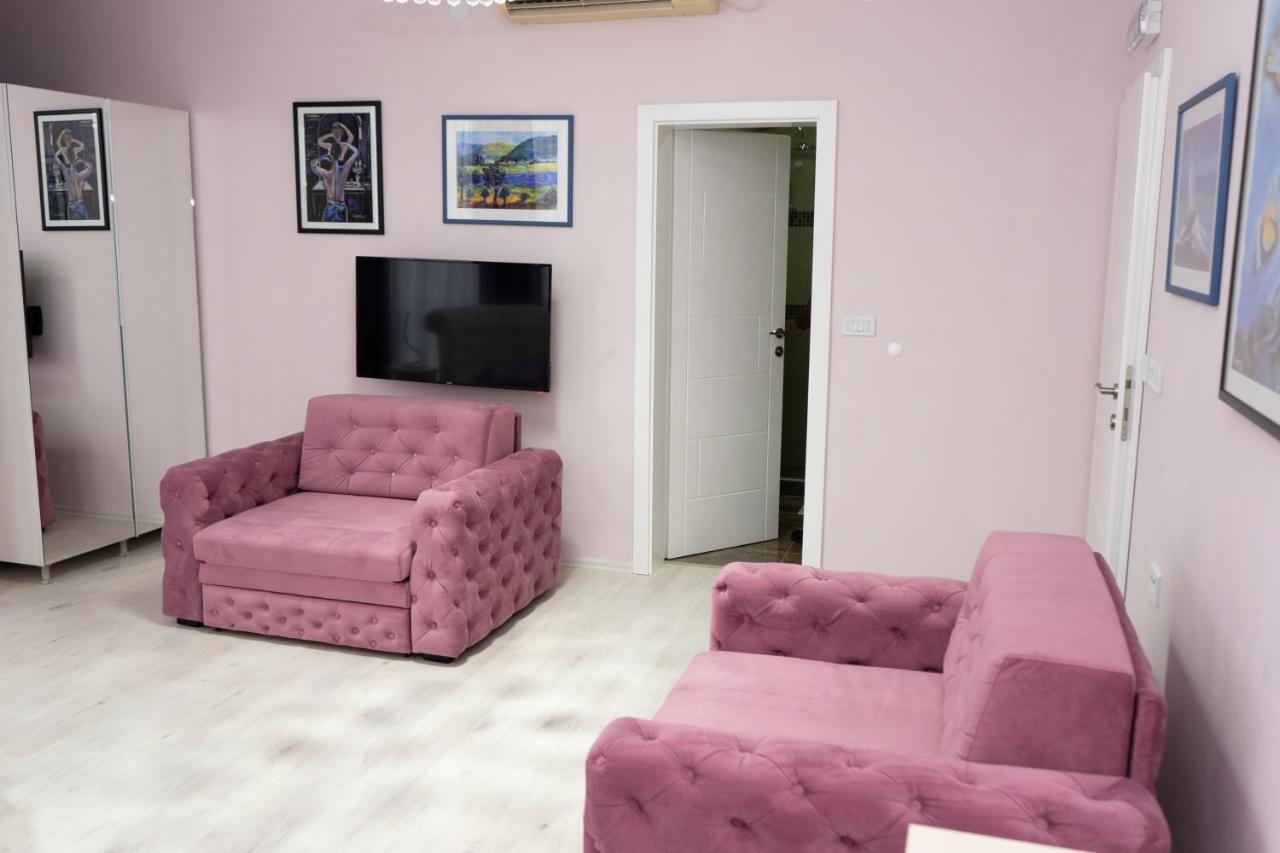 Garni Hotel Lotos Ni Exteriör bild